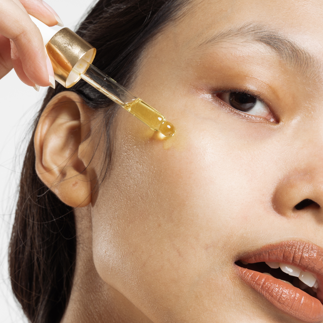 Why Face Oils Deserve a Place in Your Morning Routine